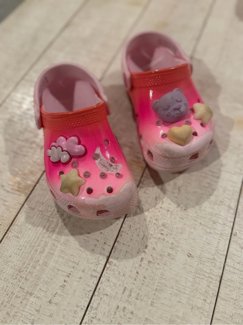 Toddler Crocs – Size C9 🌸⭐